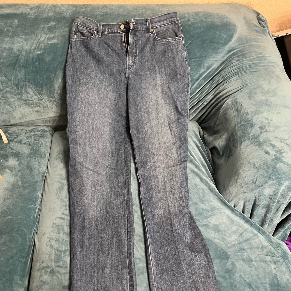 Gloria Vanderbilt Amanda size 6 straight leg jeans